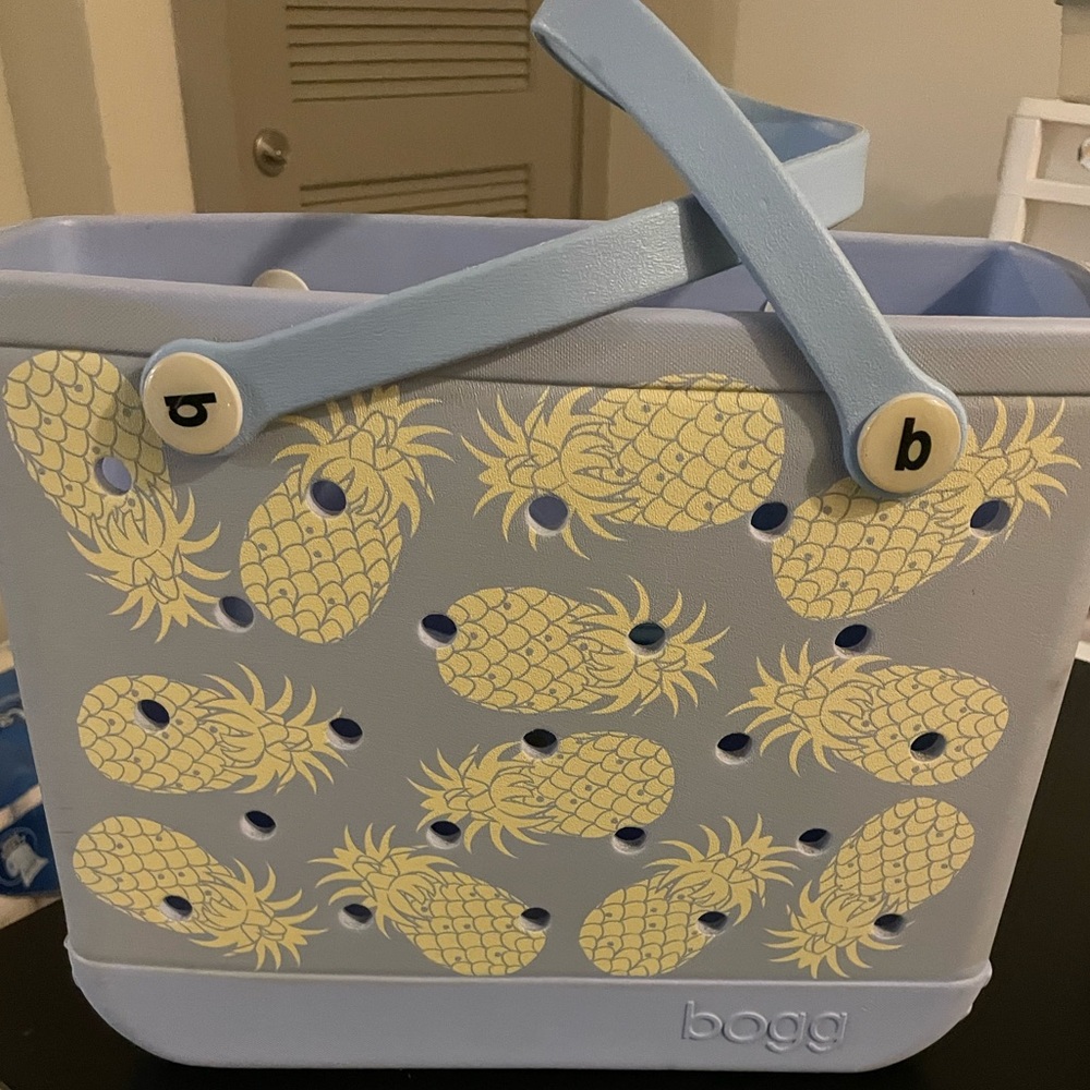 BOGG BAG Light Blue and Yellow Pineapple Tote